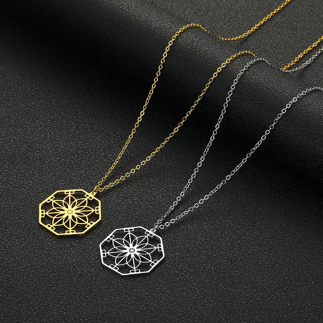 Mandala Pendant Necklace — AJ Clothing